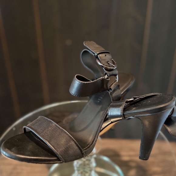 Sling back heels - Picture 2 of 3